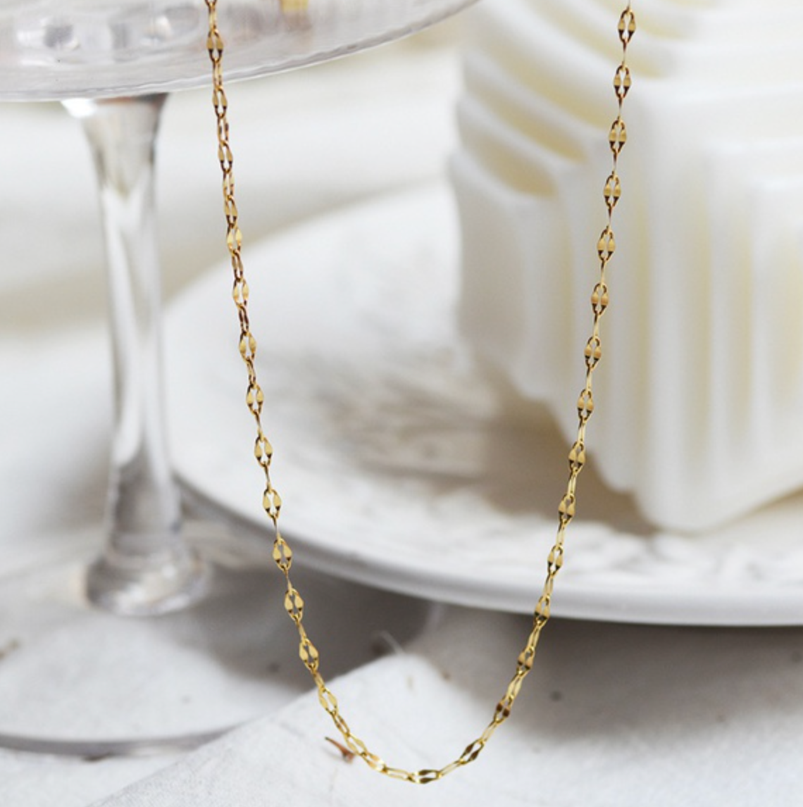 Necklace without pendent