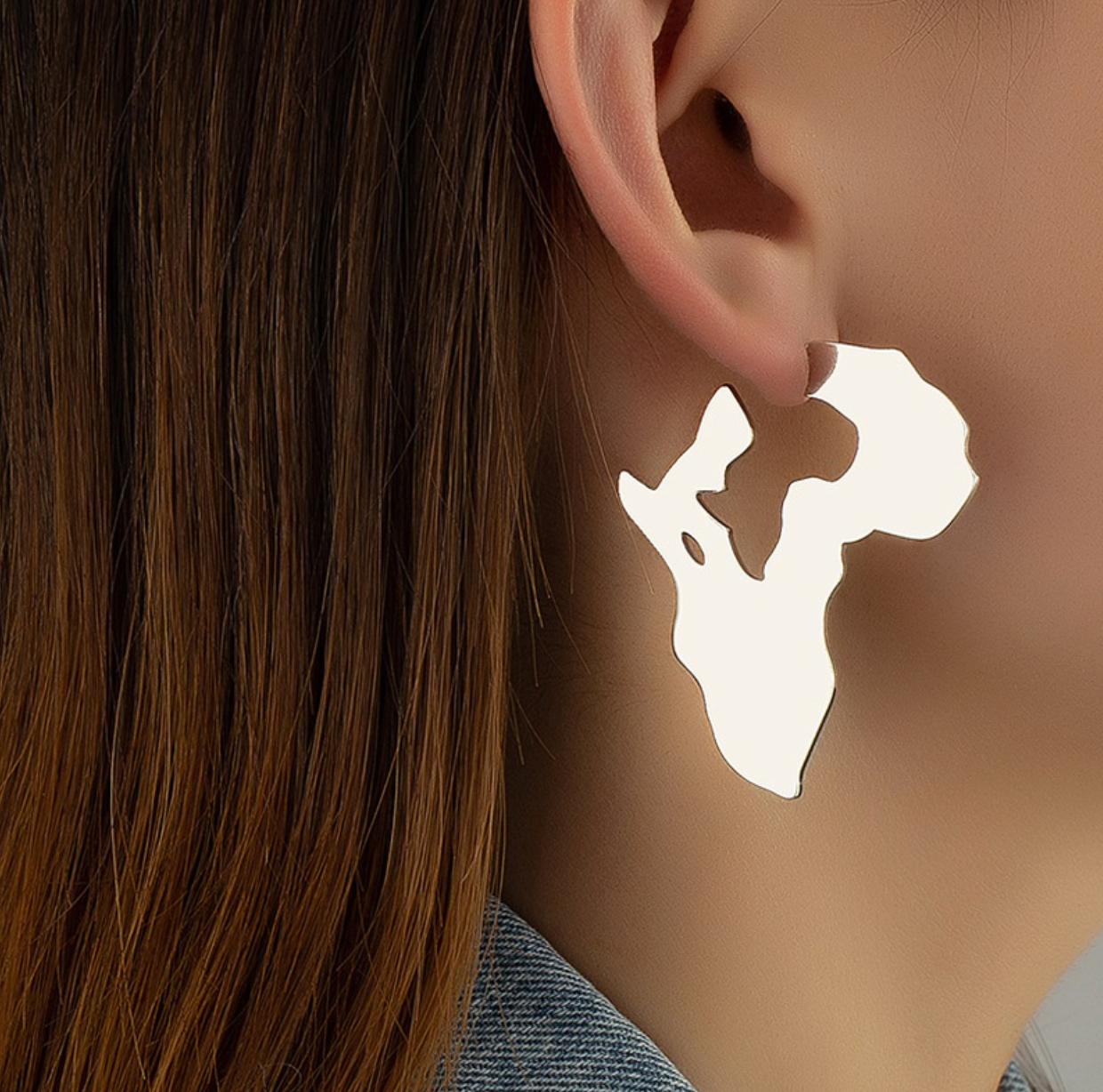 Simple Hollow Africa Map Earrings